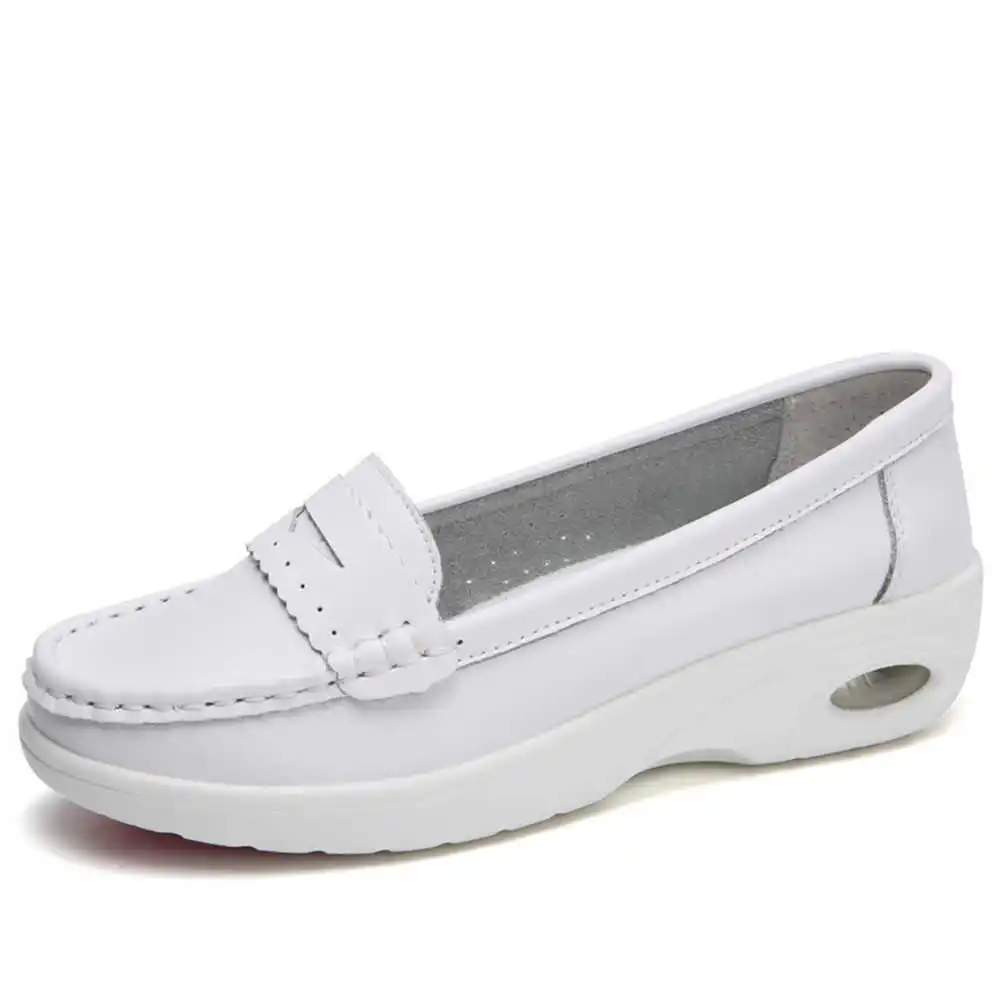 Thick Sole Slipon White Traine - Tech Accessories Gifts For Men reseña y precio