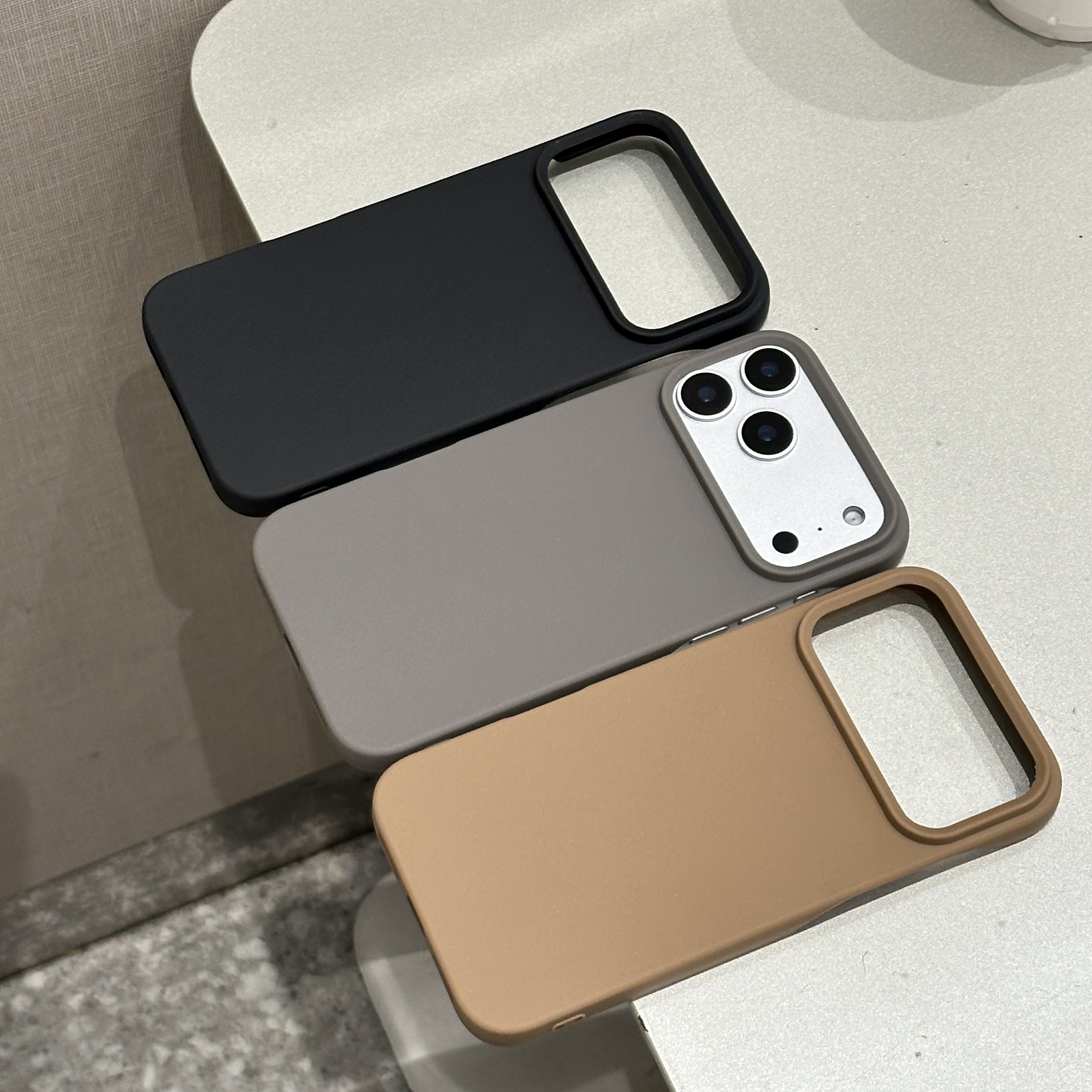 Matte Silicone Case For iPhone - Tech Accessories Iphone reseña y precio