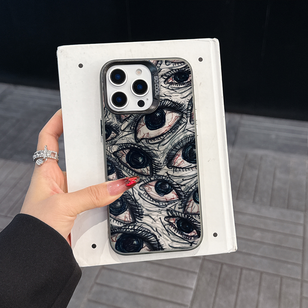 Eyes Pattern Luxury Phone Case - Tech Accessories Iphone reseña y precio